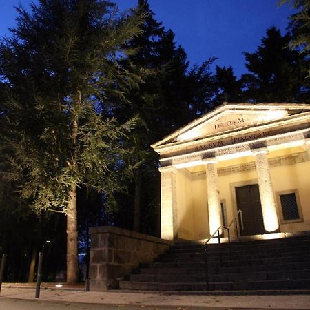 Hotel Le Comty Feurs Esterno foto