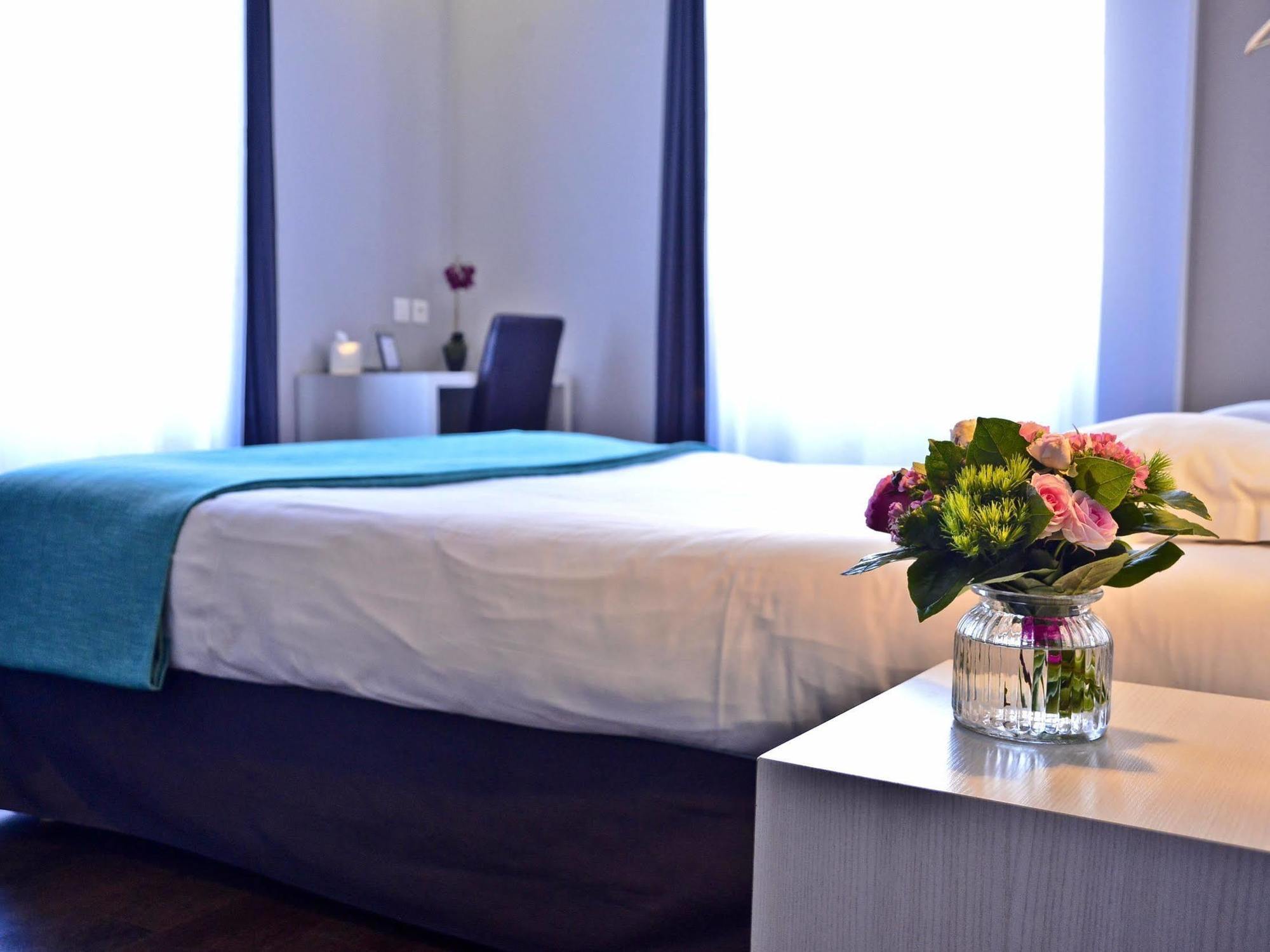 Hotel Le Comty Feurs Esterno foto